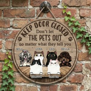 Customized Wooden Welcome Sign For Mixed Pet Families Personalized Dog And Cat Illustrations Door Decor Keep Door Closed Funny Slogan Wood Wall Art