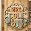 Personalized Teacher Door Signs Geography Classroom Custom Name Door Hanger Back To School Decor Welcome Sign Appreciation Gift Classroom Decoration - Style 4